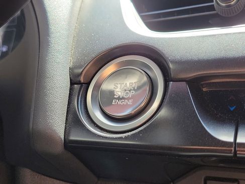 Used 2021 Lexus UX 200 image 17