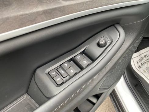 Used 2026 Jeep Grand Cherokee Altitude AWD/4WD image 22