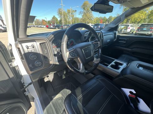 Used 2017 GMC Sierra 1500 Denali image 10