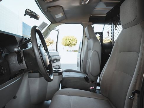 Used 2014 Ford E-150 and Econoline 150 w/ Power Group image 14