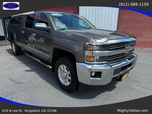 Used 2015 Chevrolet Silverado 2500 LTZ w/ LTZ Plus Package image 1