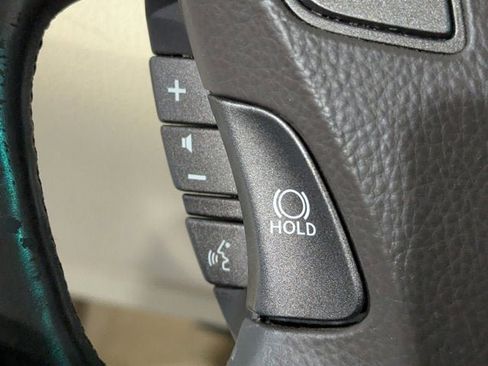 Used 2011 Lexus LS 460 AWD w/ Comfort Pkg image 36