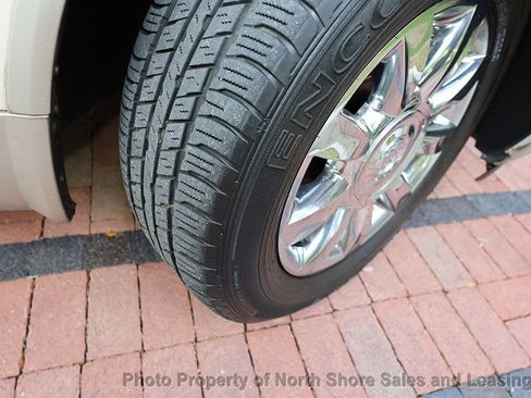 Used 2011 Buick Enclave CXL image 58