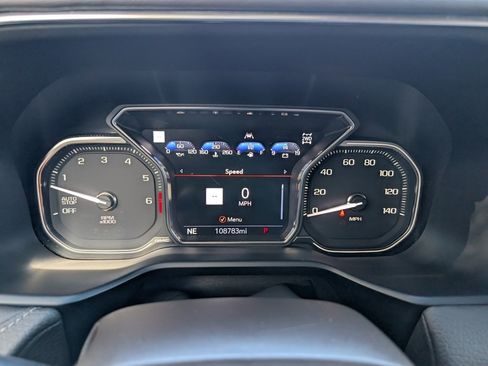 Used 2021 GMC Yukon Denali w/ Denali Premium Package image 12