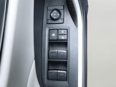 Used 2023 Toyota RAV4 XLE Premium image 10