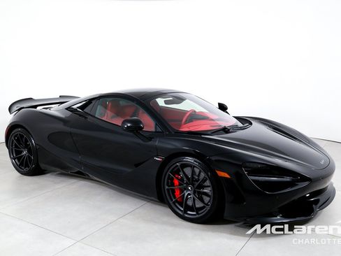 New 2026 McLaren 750S Spider RWD image 3
