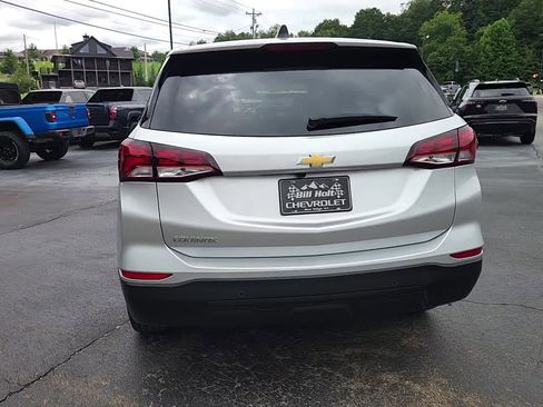 Used 2022 Chevrolet Equinox LS w/ LS Convenience Package image 7