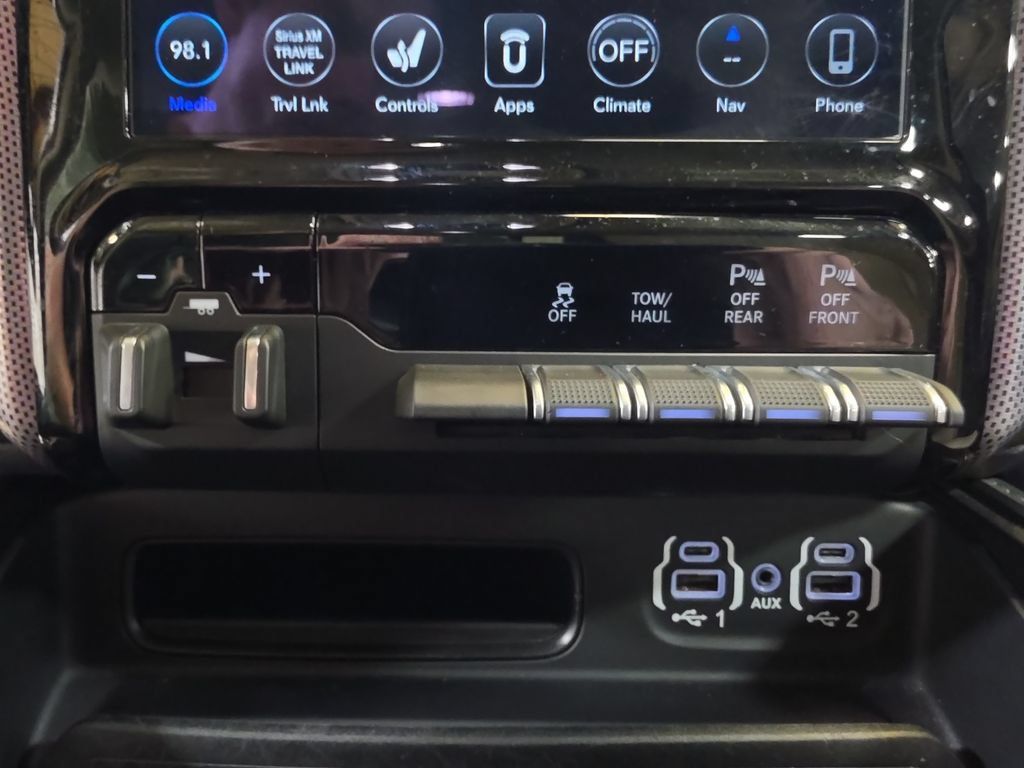 Used 2020 RAM 2500 Limited AWD/4WD image 27