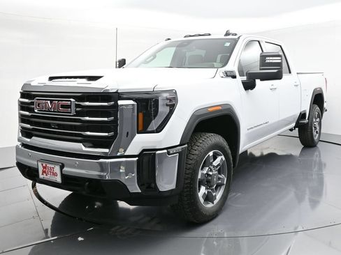 Used 2025 GMC Sierra 3500 SLE w/ SLE Value Package AWD/4WD image 3