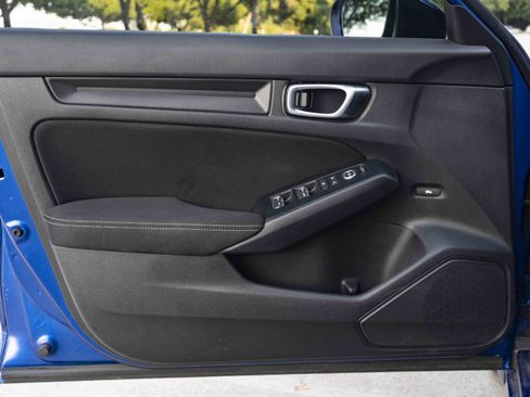 Used 2023 Honda Civic Sport image 36