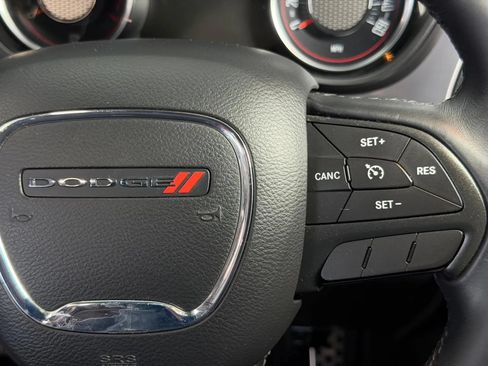Used 2016 Dodge Challenger R/T RWD image 21