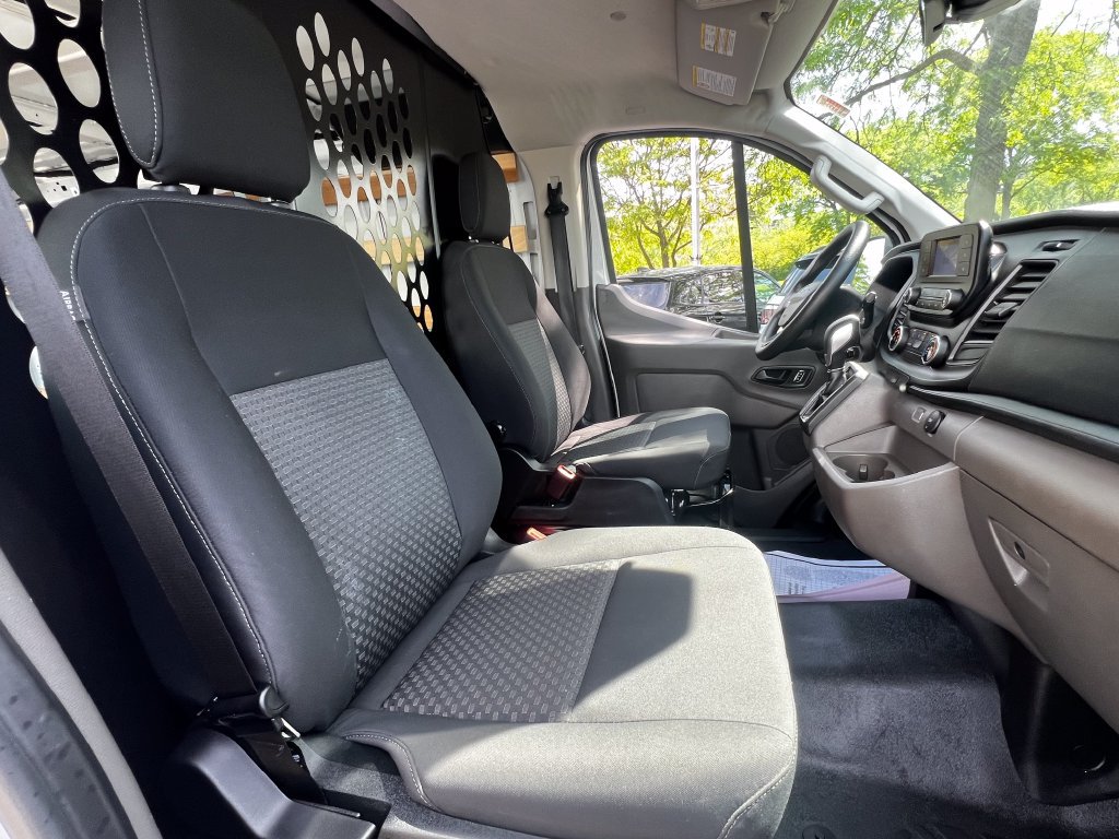 Used 2025 Ford Transit 250 Low Roof w/ Exterior Upgrade Package RWD image 32