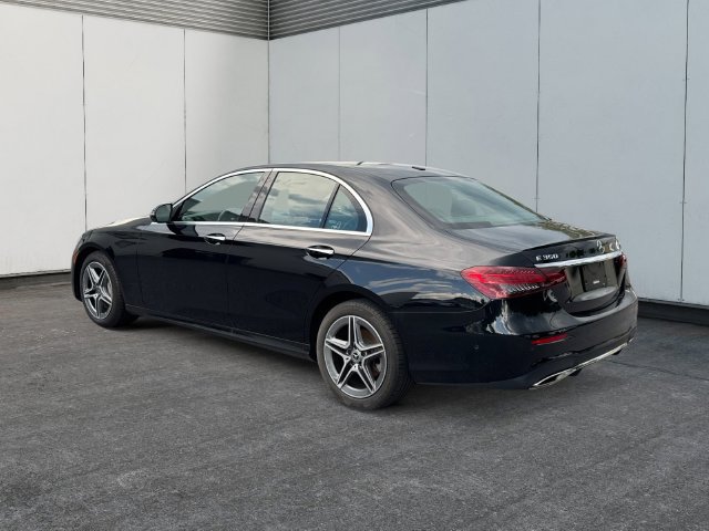 Used 2023 Mercedes-Benz E 350 4MATIC Sedan image 3