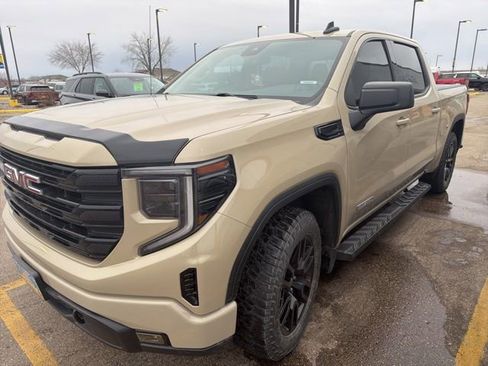 Used 2022 GMC Sierra 1500 Elevation image 3