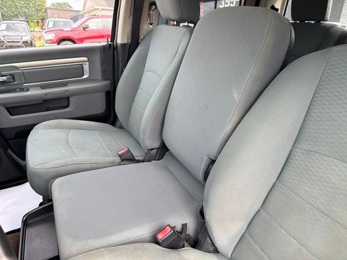 Used 2017 RAM 1500 Classic SLT AWD/4WD image 25