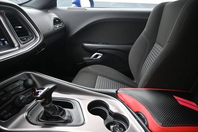 Used 2021 Dodge Challenger SXT w/ Driver Convenience Group RWD image 13