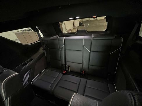 Certified 2024 Cadillac Escalade Sport w/ Touring Package image 17