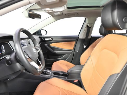 Used 2024 Volkswagen Jetta SEL image 13