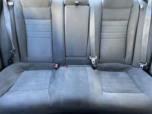 Used 2014 Dodge Charger SE RWD image 12