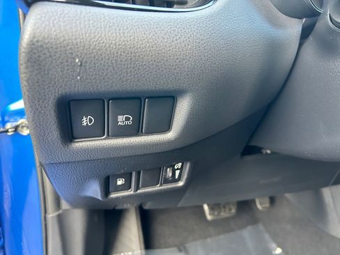 Used 2018 Toyota C-HR XLE image 21