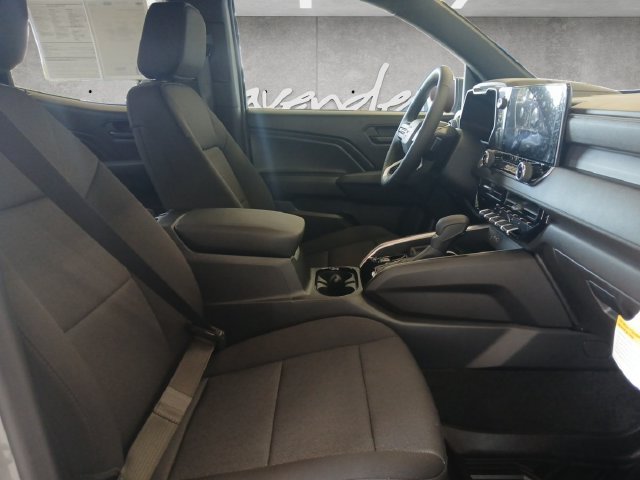 Used 2026 Chevrolet Colorado W/T w/ WT Custom Package RWD image 25
