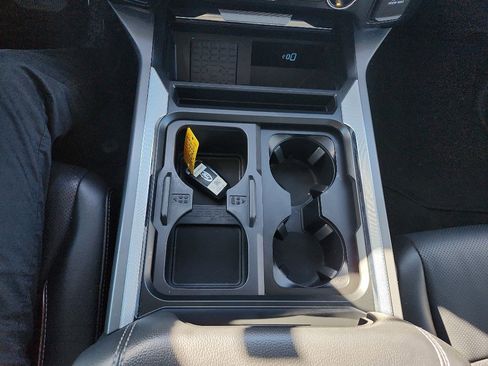 Used 2024 Ford F250 Lariat image 25