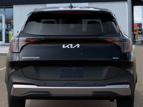 New 2026 Kia Sportage LX image 13