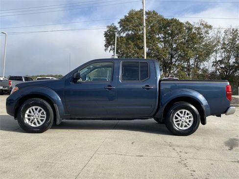 Used 2019 Nissan Frontier SV w/ Value Truck Package image 2