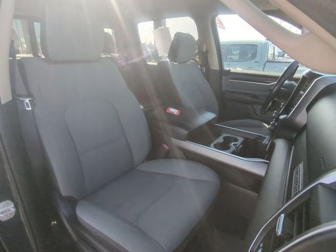 Used 2019 RAM 1500 Big Horn image 25