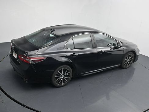 Used 2024 Toyota Camry SE FWD image 16