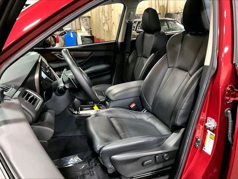 Used 2024 Subaru Ascent Touring image 7