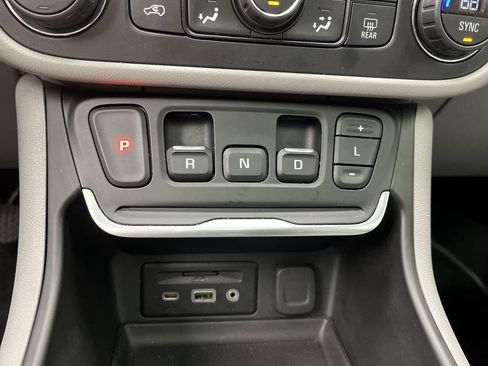 Used 2020 GMC Terrain SLT w/ Preferred Package AWD/4WD image 26