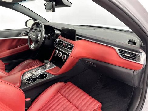 Used 2023 Genesis G70 2.0T w/ Sport Prestige Package image 32