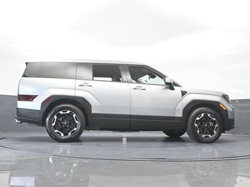 Used 2025 Hyundai Santa Fe SE FWD image 60