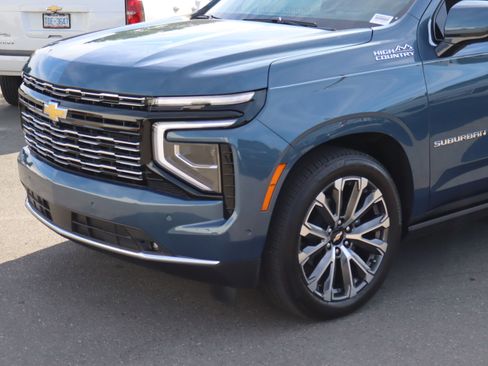 Used 2026 Chevrolet Suburban High Country image 6