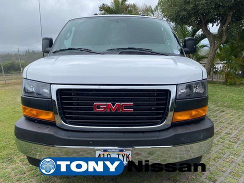 Used 2025 GMC Savana 2500 w/ Driver Convenience Package RWD image 2