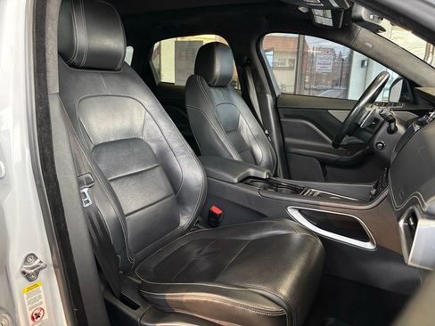 Used 2017 Jaguar F-PACE S image 23