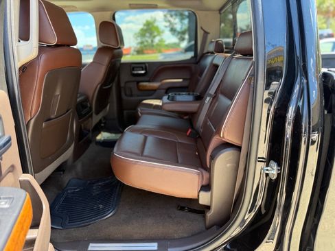 Used 2014 Chevrolet Silverado 1500 High Country w/ High Country Premium Package AWD/4WD image 15