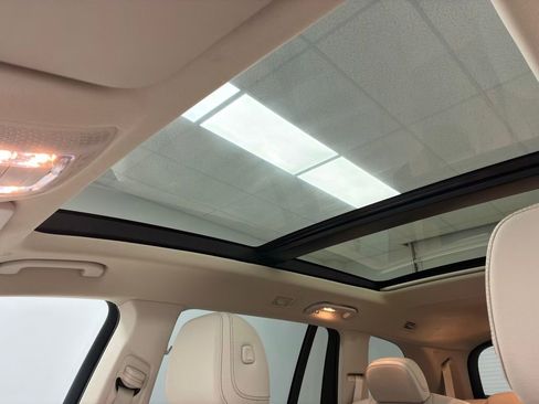 Used 2022 Mercedes-Benz GLS 450 4MATIC image 70