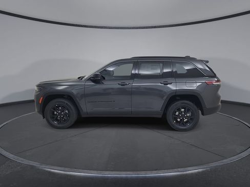 New 2026 Jeep Grand Cherokee Laredo image 9