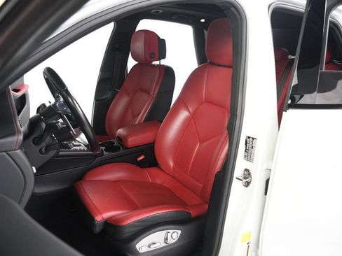 Used 2020 Porsche Macan S AWD/4WD image 28
