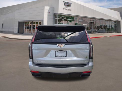 Used 2024 Cadillac Escalade Sport w/ Touring Package AWD/4WD image 5