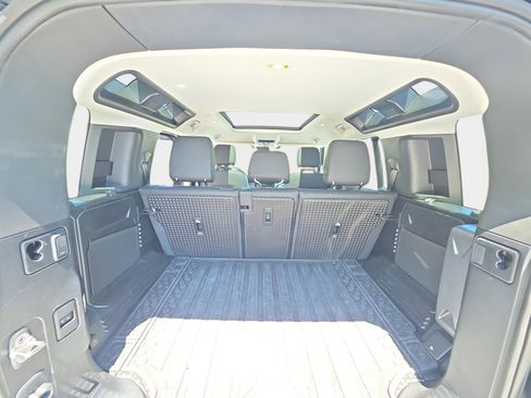 Certified 2025 Land Rover Defender 110 S AWD/4WD image 12