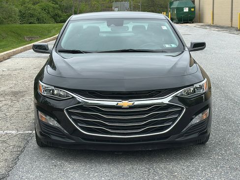 Used 2024 Chevrolet Malibu LT FWD image 3