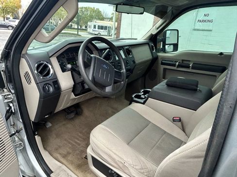 Used 2008 Ford F250 XLT image 8