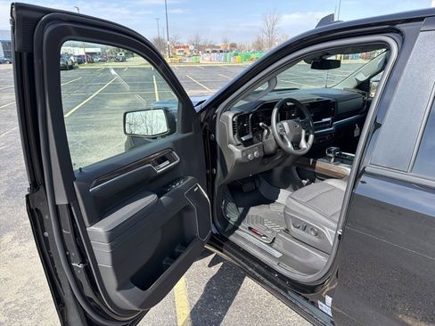 New 2026 Chevrolet Silverado 1500 RST AWD/4WD image 9