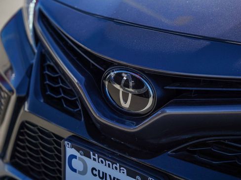 Used 2024 Toyota Camry XSE image 6