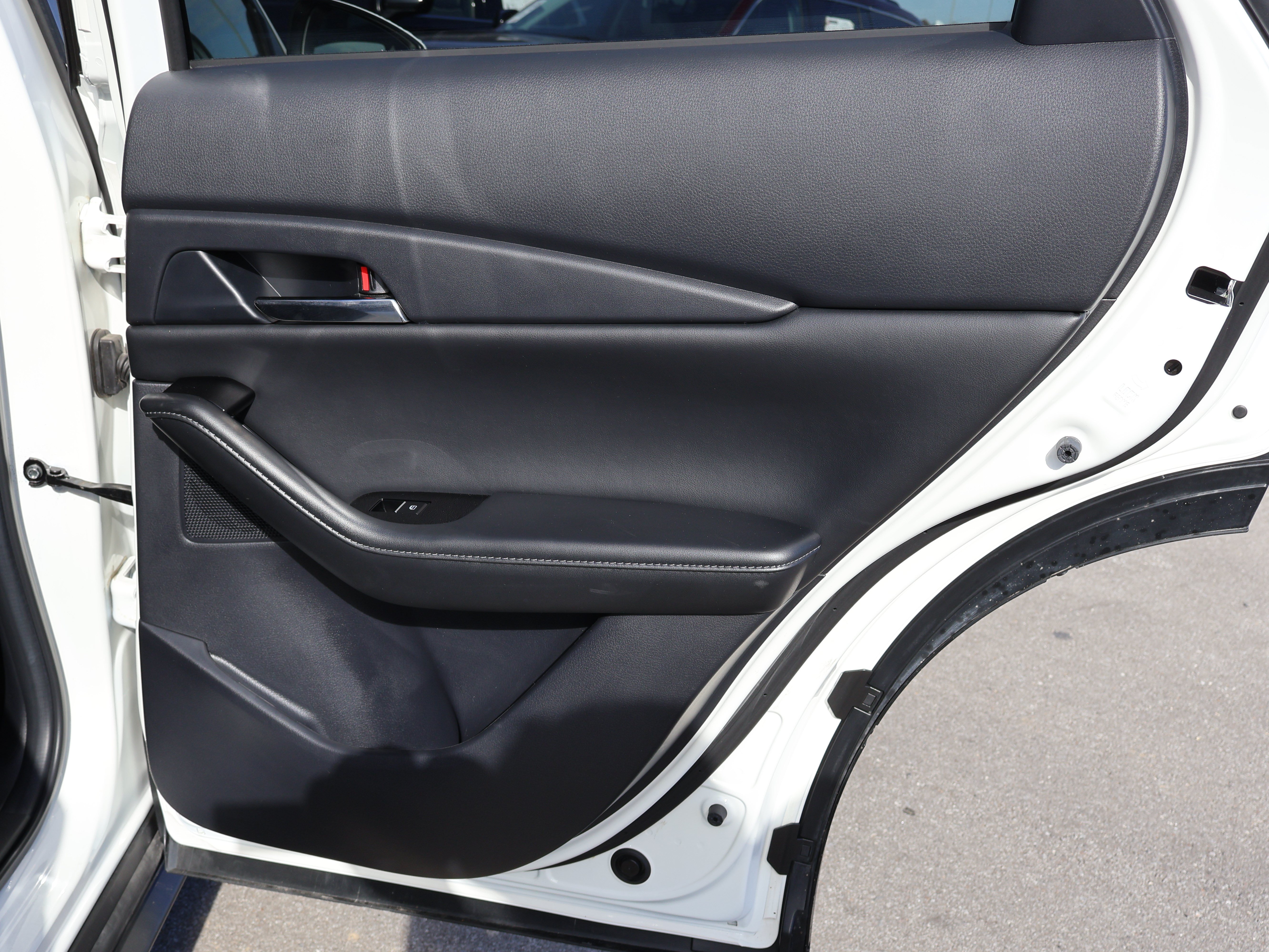 Used 2024 MAZDA CX-30 AWD 2.5 S w/ Preferred Package image 11