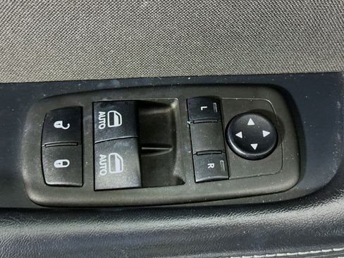 Used 2022 Dodge Challenger R/T image 24