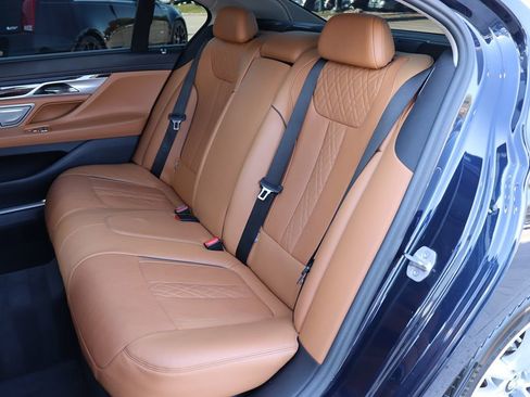 Used 2017 BMW 750i xDrive image 42